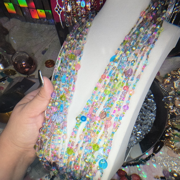 Joann Rivers Multicolor Pastel Seed Bead & Czech Glass Uranium Beaded Torsade - Picture 4 of 8